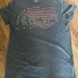 American Eagle Outfitters Gray Short Sleeve Tee with Vintage Graphic M
